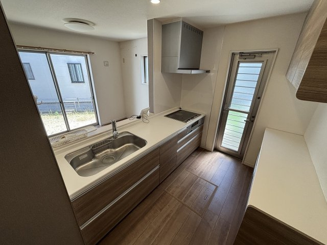 使い勝手の良いシステムキッチンでです