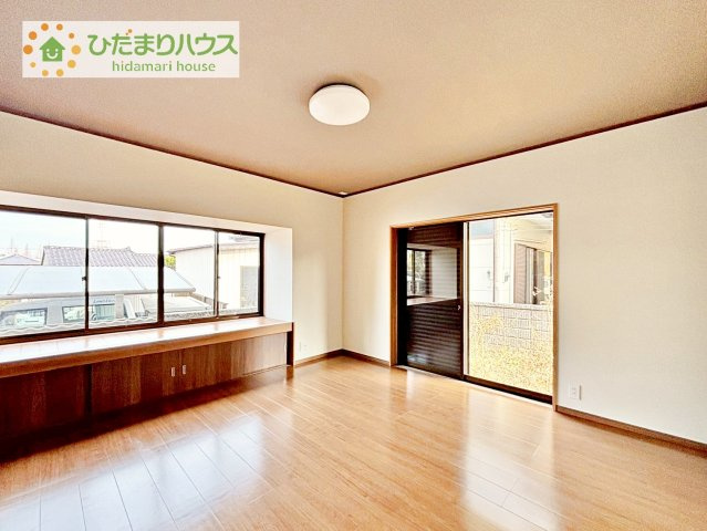 木の温もりがやさしいフローリング♪