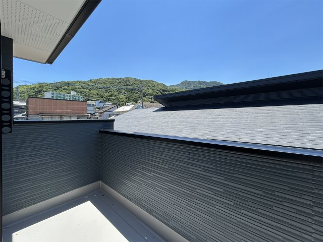 用途多様なバルコニーです。