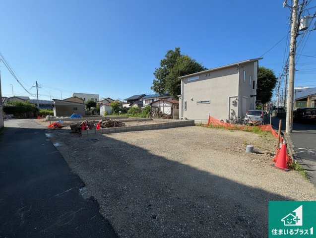 周辺は落ち着いた街並みの住宅地！子育てがしやすい住環境です！現地でしかわからない事もございます。是非一度ご覧ください。