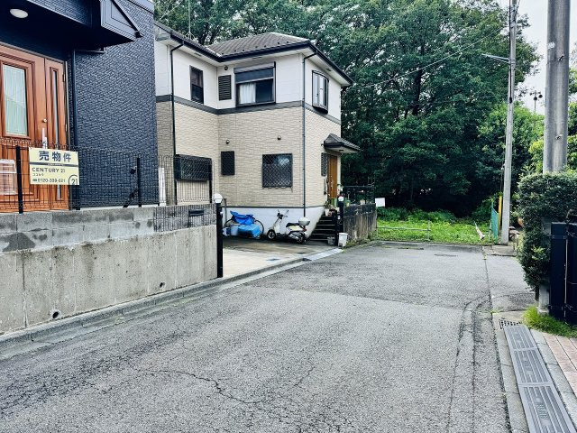 ～北側5ｍ道路に面しています～