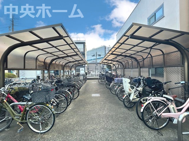 【自転車置き場】最新の空き状況や費用などの詳細は担当スタッフまでお問い合わせください。