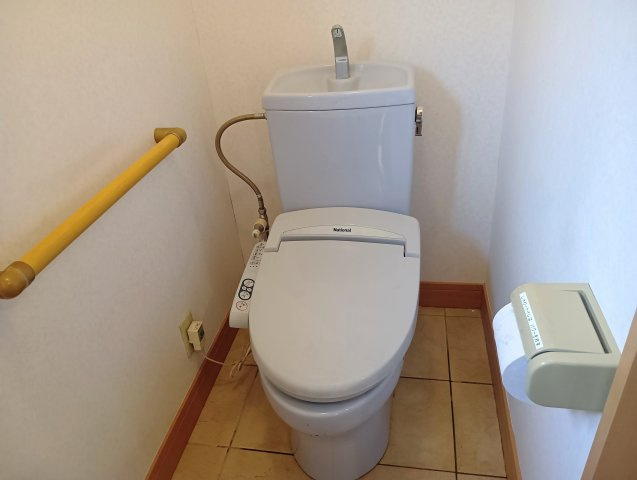手すり付きなので転倒防止にもなります！