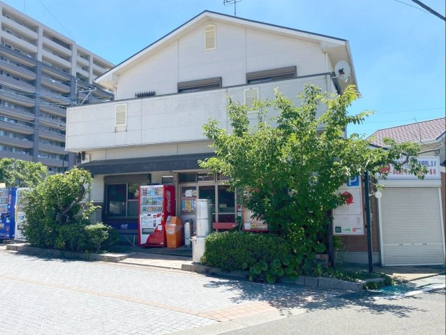 粕屋町長者原西1丁目の店舗付き住宅！