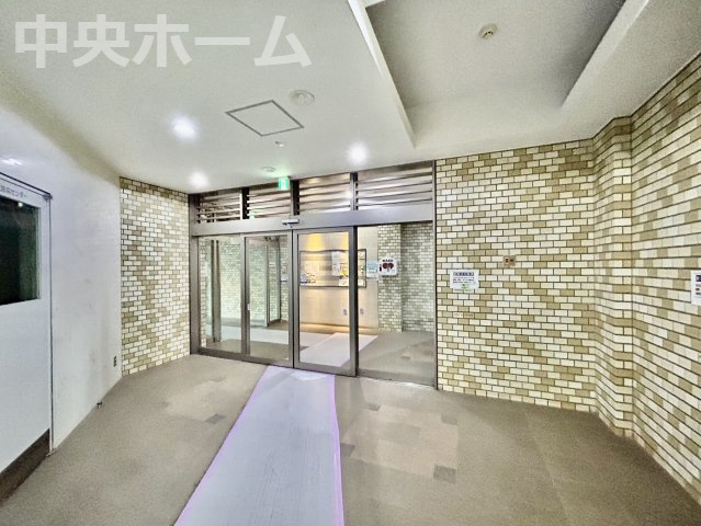 ラウンジ