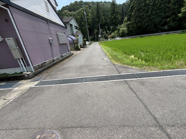 東道路