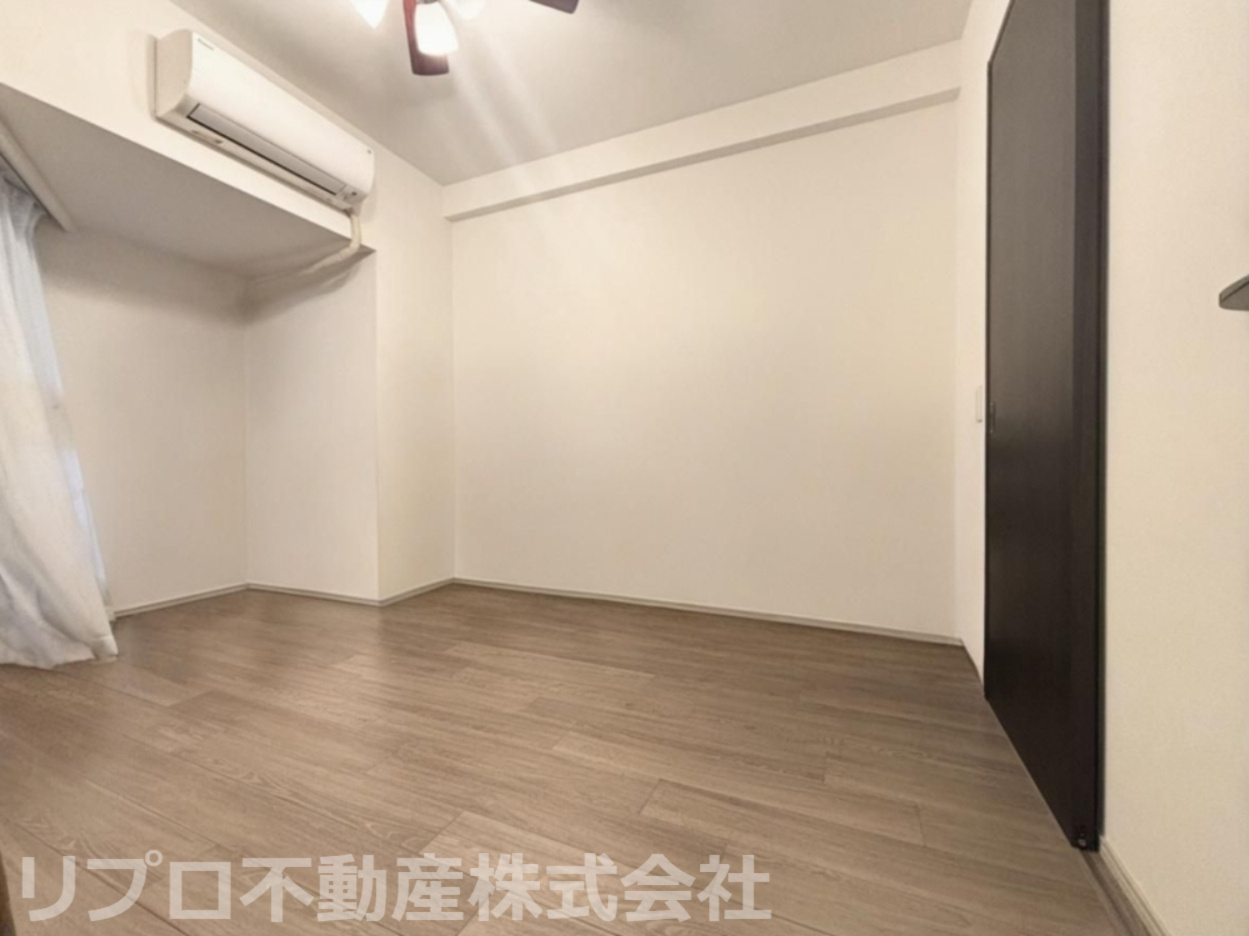 6．6帖の洋室は、ワークスペースとしても使いやすい間取りになっています！