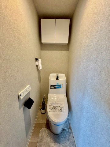 清潔感とうれしい機能性を兼ね備えた、使いやすいシャワートイレ