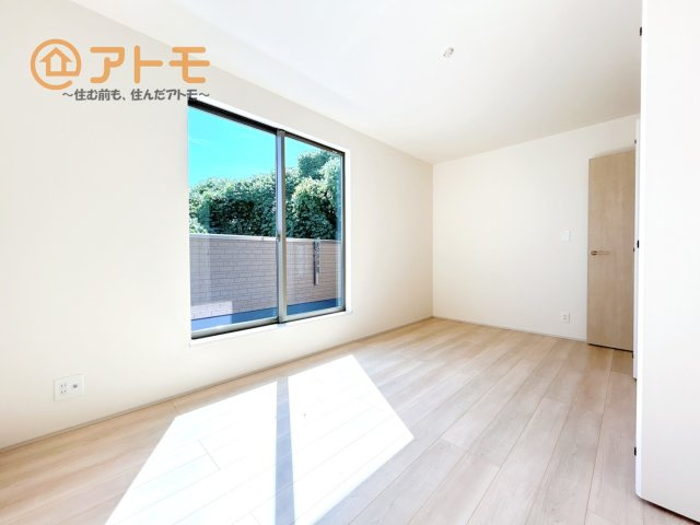 各居室に収納がついているので、部屋の中をすっきり見せることができますね！