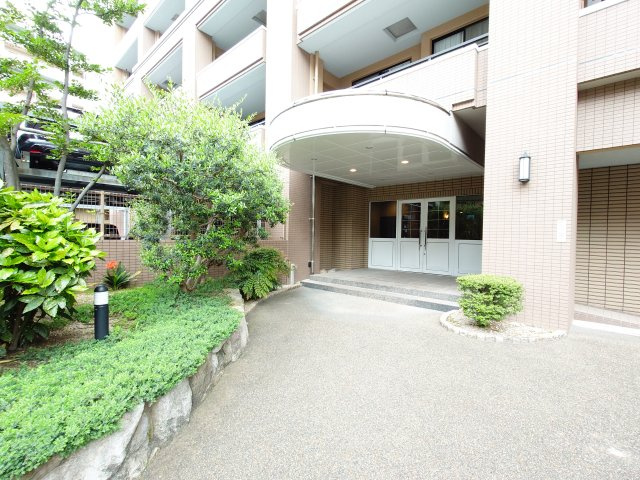 【東急ドエル・アルス博多ステーションサイド】エントランスアプローチ！