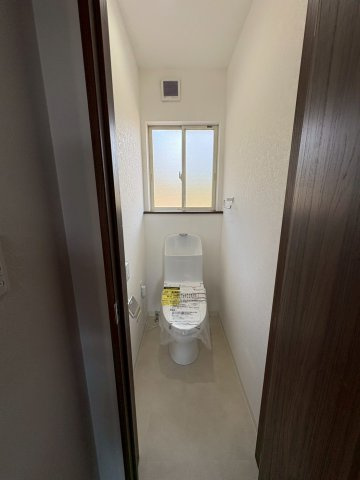 シンプルで使いやすいトイレです