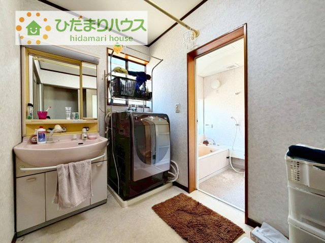 シンプルな洗面台で朝の準備もはかどります！