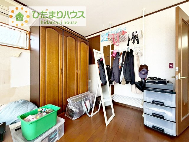お洋服の多い女性に人気！収納力の高いクローゼット付き☆彡