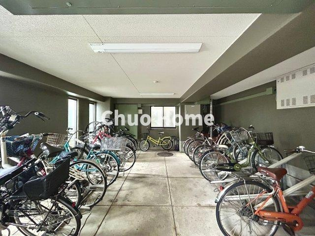 【自転車置き場】最新の空き状況や費用などの詳細は担当スタッフまでお問い合わせください。