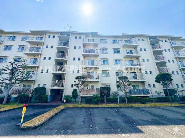 閑静な住宅地で子育て家族にピッタリ。ゆとりある住環境が整っています。
