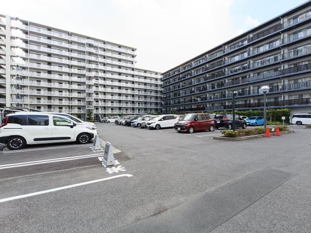 【駐車場】