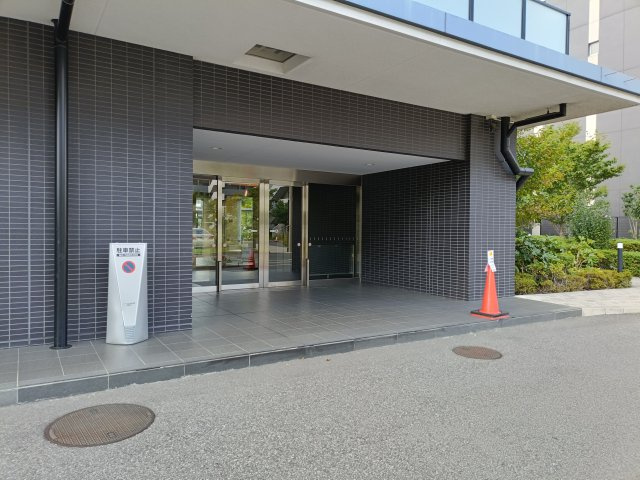 【エントランス】