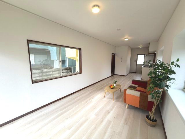 ※設置されている家具はディスプレイ用です。