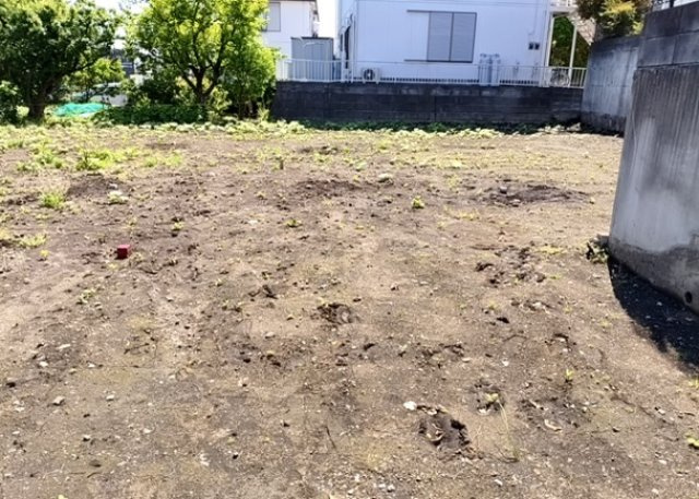 人が暮らすうえで日光は大切な要素となります。日当たりの良さは譲れないポイントですね。併せて近くに大きな建築物の建築予定がないか、あるいはそれが可能な土地が近くにないか事前に確認することもお勧めします。