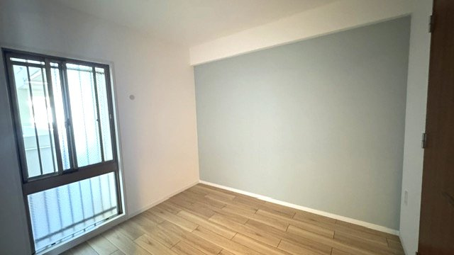 子供部屋、書斎、趣味の部屋、ゲストルームなど、用途に合わせて柔軟に使える5帖のお部屋です！