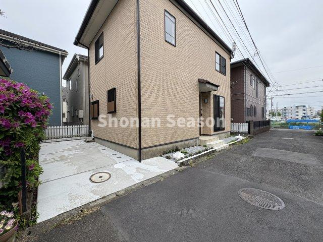 ローソン　徒歩3分、そうてつローゼン　徒歩5分と買い物環境良好◎