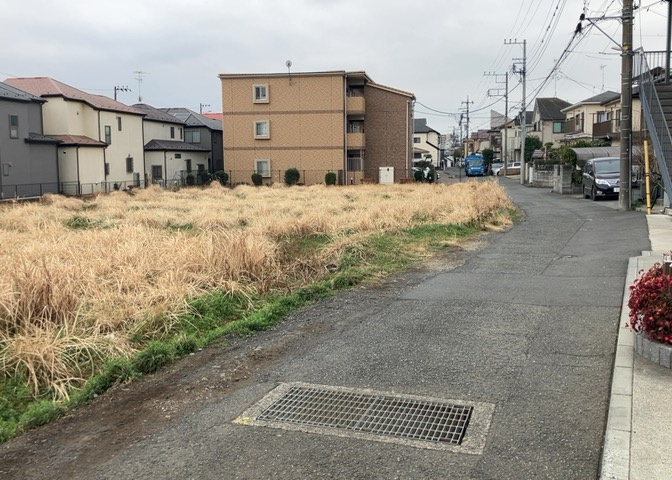 人が暮らすうえで日光は大切な要素となります。日当たりの良さは譲れないポイントですね。併せて近くに大きな建築物の建築予定がないか、あるいはそれが可能な土地が近くにないか事前に確認することもお勧めします。