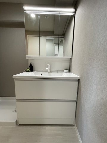 ※設置されている家具・小物・照明はディスプレイ用です。