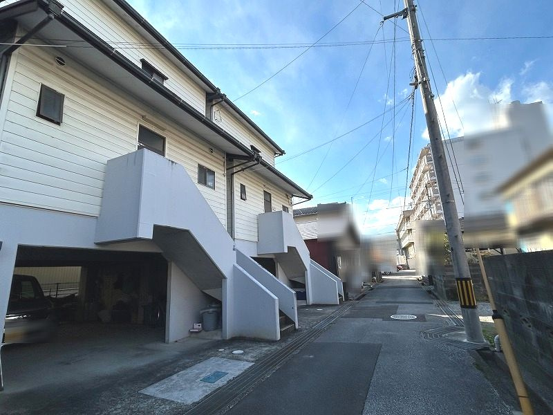 建物外観　東から西撮影