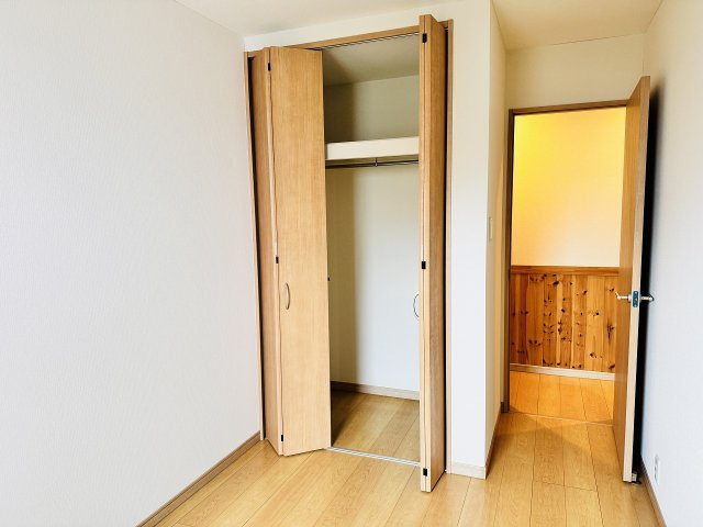 ～収納力の高いクローゼット完備～