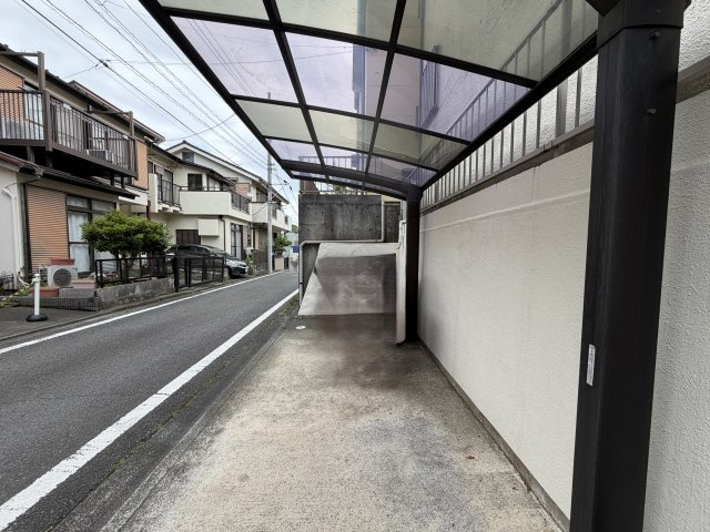 カーポート付き駐車場がございます！