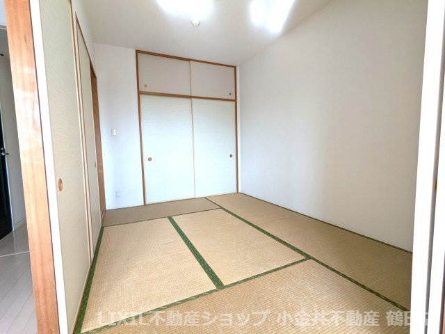 リビングつながりの和室です