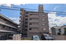 ライオンズマンション上杉東の外観