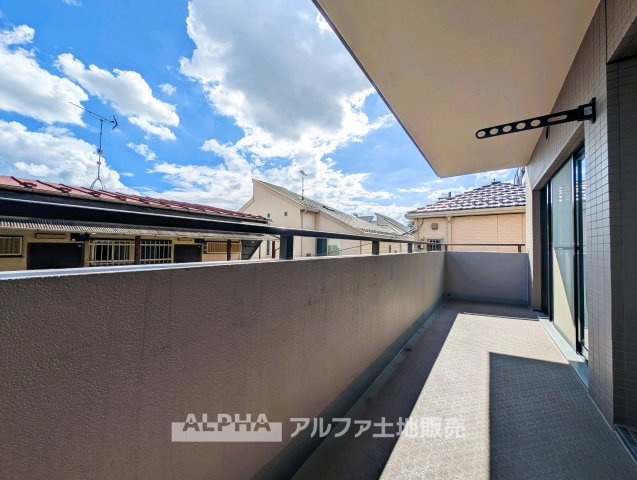 バルコニーがあります