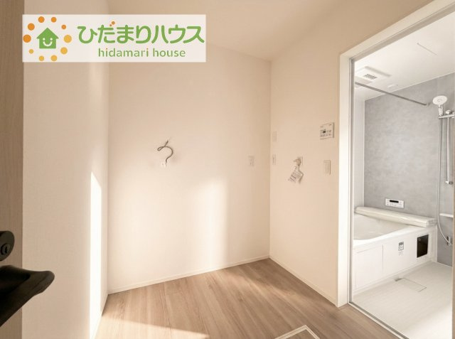 シンプルで使い勝手の良い独立洗面台！