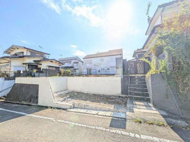 ～敷地67坪超のゆとりある敷地　小中学校徒歩10分圏内　建築条件付きの売地です～