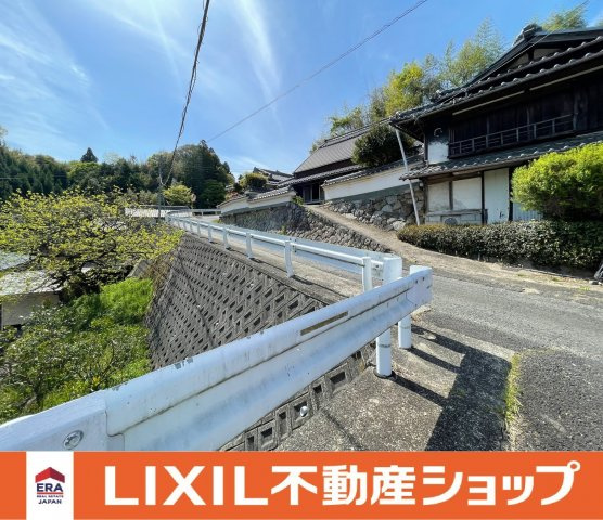 静かな環境で、自然いっぱいの風景に癒されながらゆったりお住まいされませんか(^^)/
