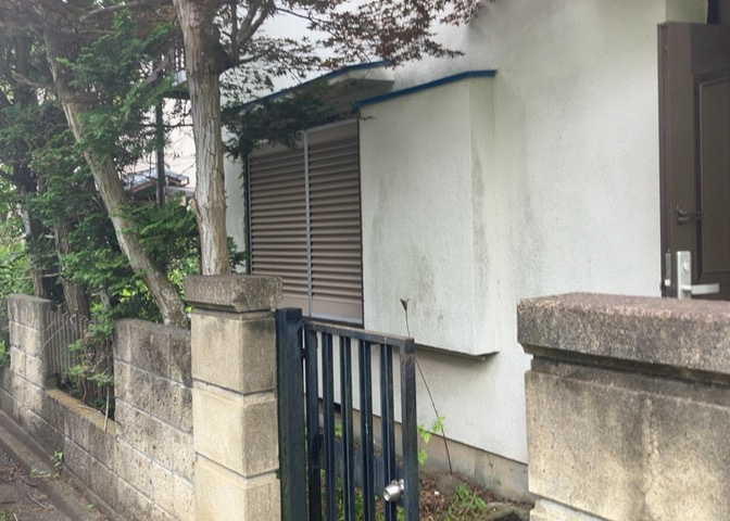 庭があることでガーデニングや家庭菜園はもちろん、こどもの遊び場やペットを放して遊ぶことができます。また、家の周囲に余裕があるということです。隣地との間があれば、十分な日当たりと、風通しが確保できます。
