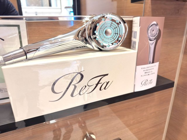 Refaのシャワーヘッド採用　ウルトラファインバブルで心地よいバスタイムを提供するRefa（リファ）のシャワーヘッドを採用。日々のバスタイムを上質に演出します。