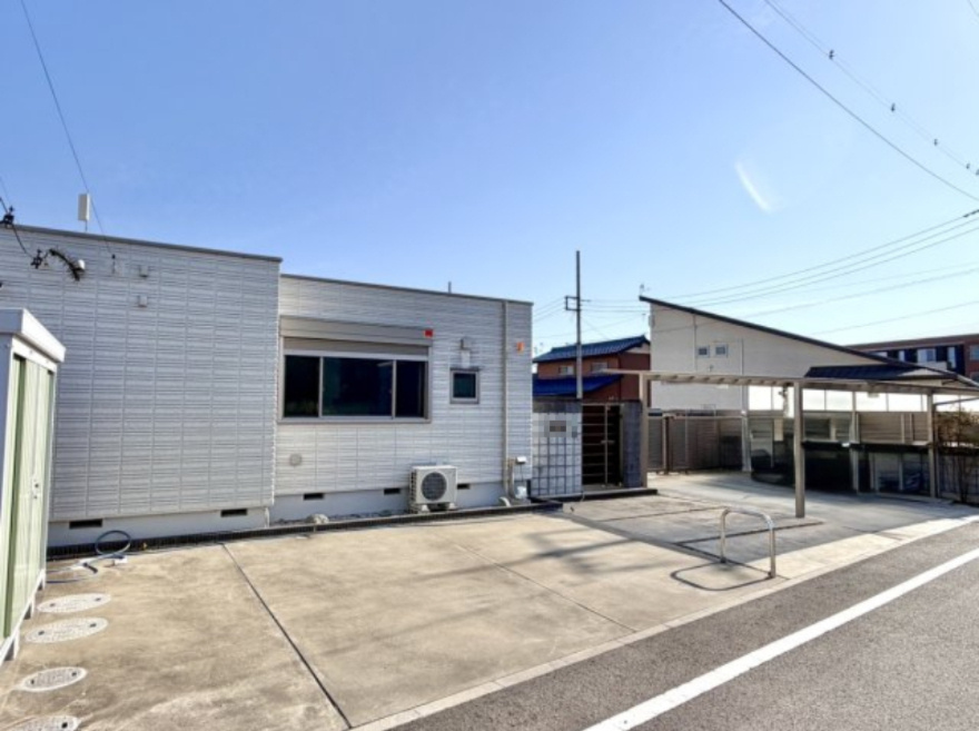 ■外観｜閑静な住宅街で始める新しい暮らし♪開放的な毎日をあなたへ(^^♪