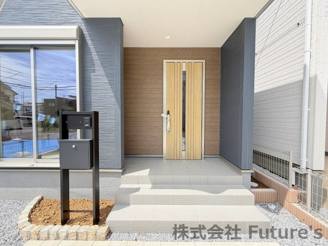 玄関アプローチ