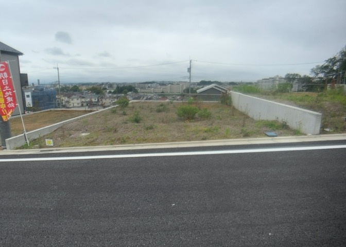 土地探しをしていると都市計画区域という言葉を目にすると思います。法律によって、都道府県知事や国土交通大臣が指定するエリアのことを指しており、都市計画区域は市街化区域と市街化調整区域に分けられています。