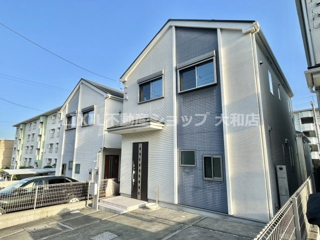 カースペースには立水栓も付いております。