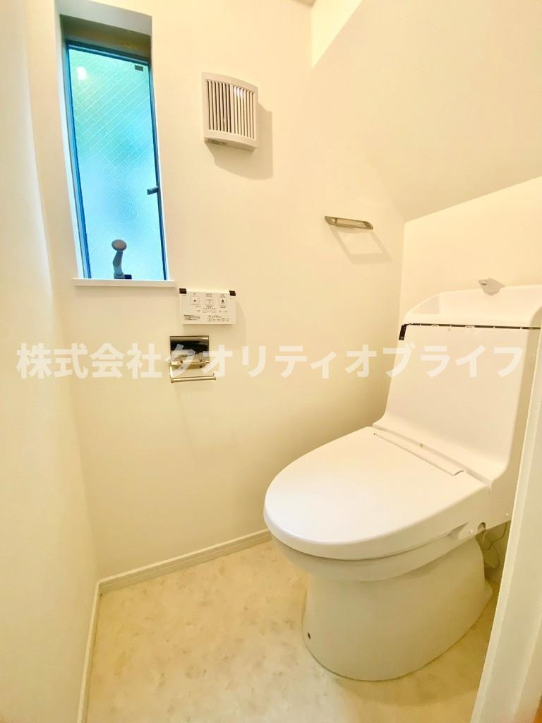 高機能付きトイレになります