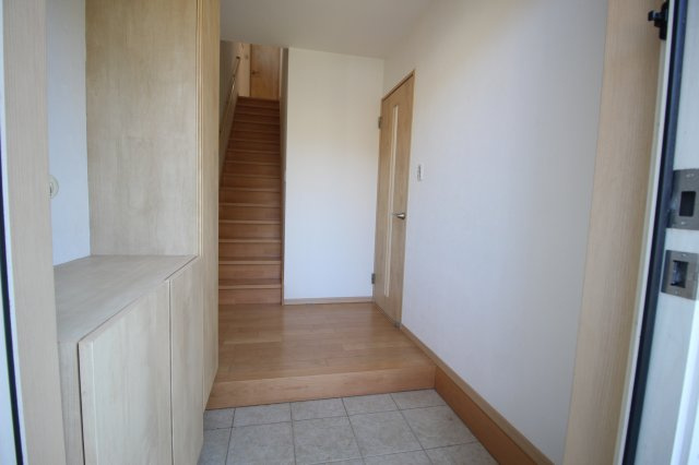 築10年未満なので、室内の状態は大変良好です。お荷物を運べばすぐにお住まいになれます。