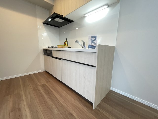 使い勝手の良い3口コンロで、料理の幅も広がります。　