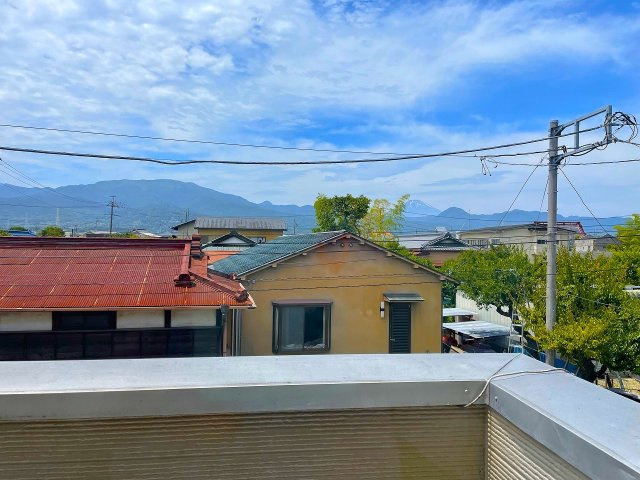 2階バルコニーからは富士山を遠望できます！