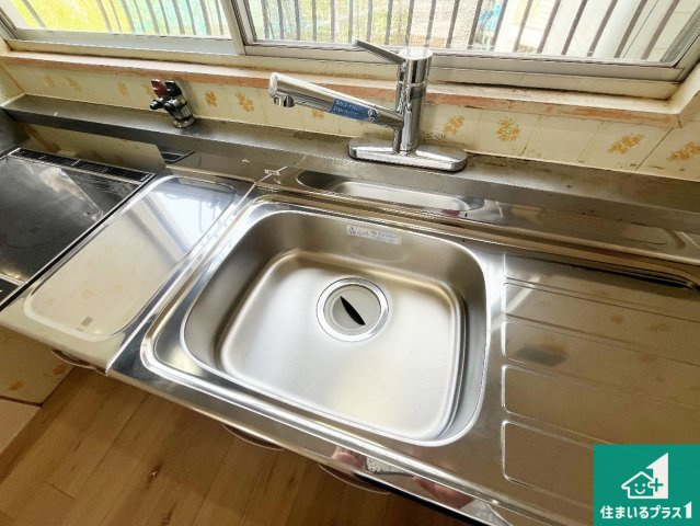 広々としたシンクで食器洗いも楽々！