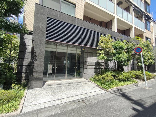 【エントランス】
