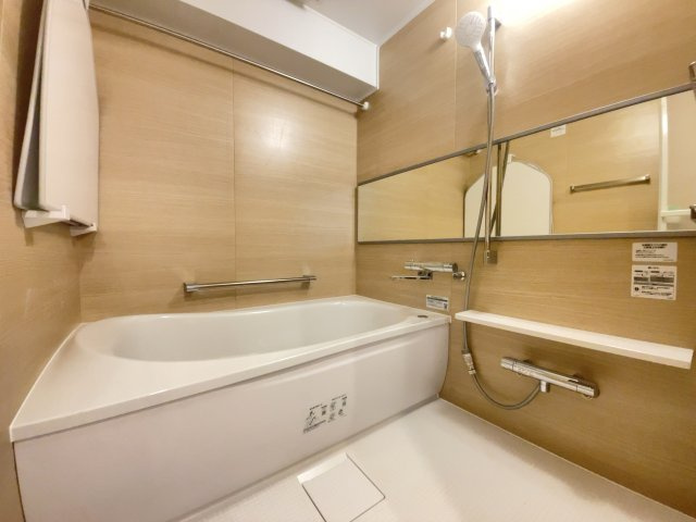 【新品】ユニットバス交換（浴室暖房乾燥機付き）、綺麗でバスタイムを満喫できます♪
