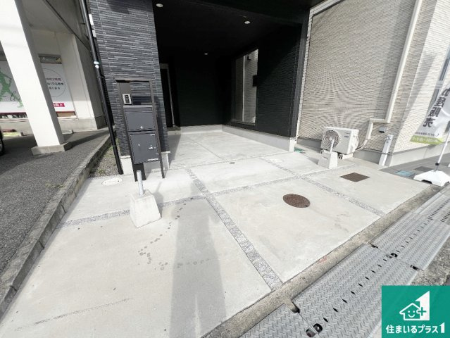 駐車スペース！散水栓があるので、こまめに愛車を洗えます！